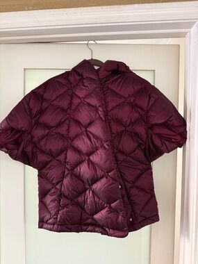 The North Face Women's Short Hooded Puffer Cape/Vest